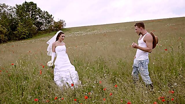 A bride cheats on her husband with her lover in the forest