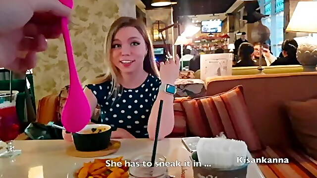 Девушка Получила Оргазм В Ресторане! Публичное Кончание! Lovense