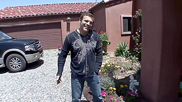 Daphne Rosen scene hot