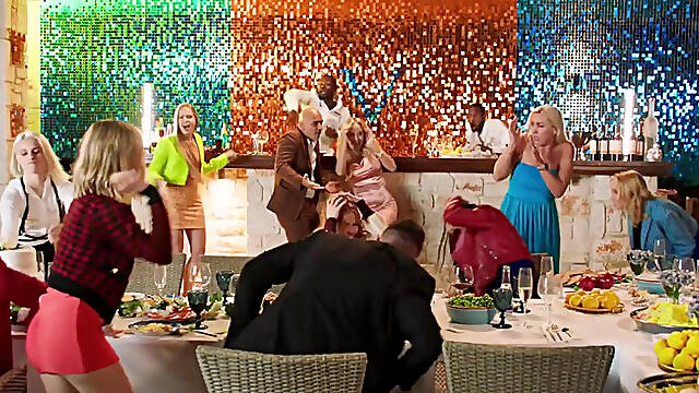 Bride Eve has First-anal Experience at Hotel Vixen