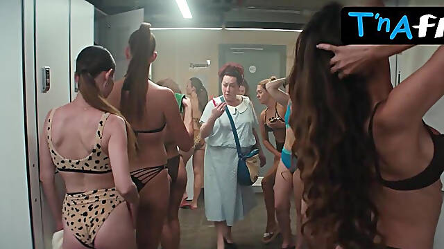 Anastasiya Kubyshina Butt, Breasts Scene In New Mom In Law