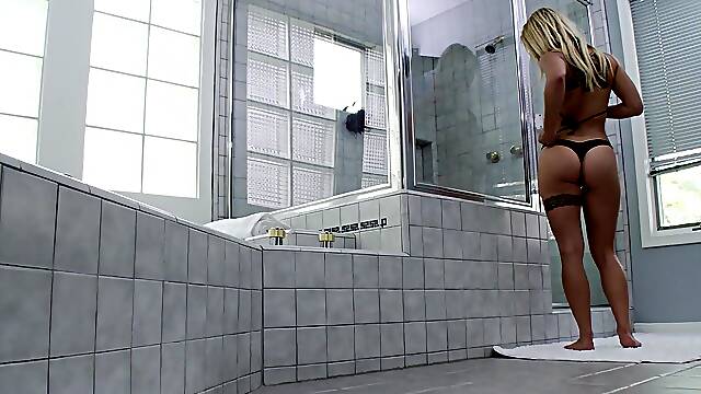 Tatted hottie Cam gets her big naturals sucked by James in the shower