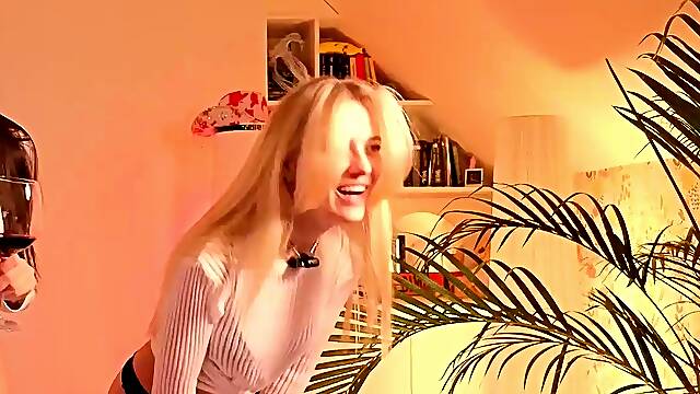 Sexy amateur blonde blowjob amp cumshot HD