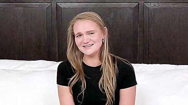 HotMILFsFuck - Nadya Open Arms And Open Pussy