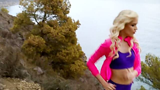 Tushy - blonde movie