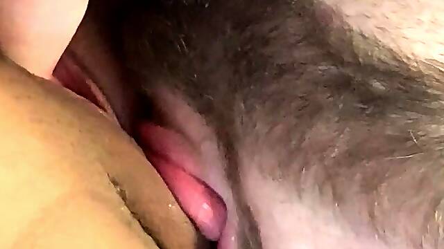 Pulled amateurs close up car sex