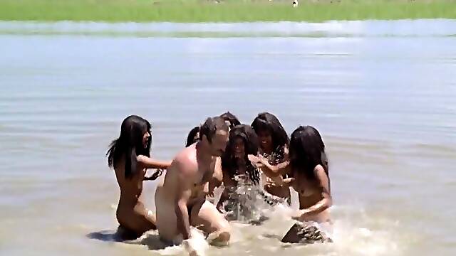 Σελεμπριτι, Λουκια