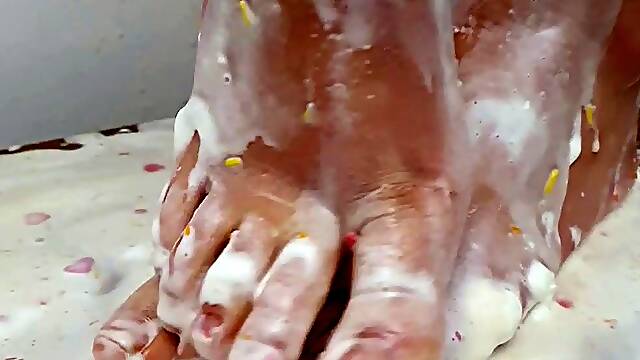 Amateur his tall blonde fetish masturbating on live webcam