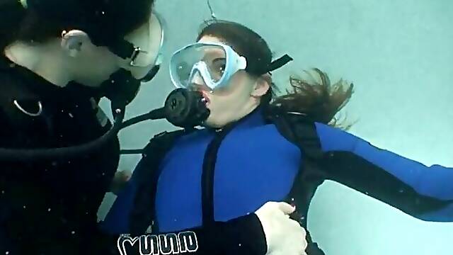 Scuba Regulator Play