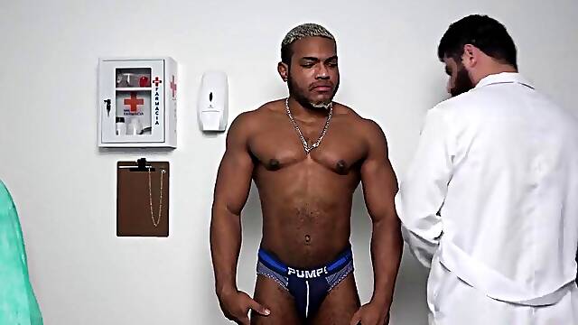 Jonas, 24y Hunk Bondage Exam