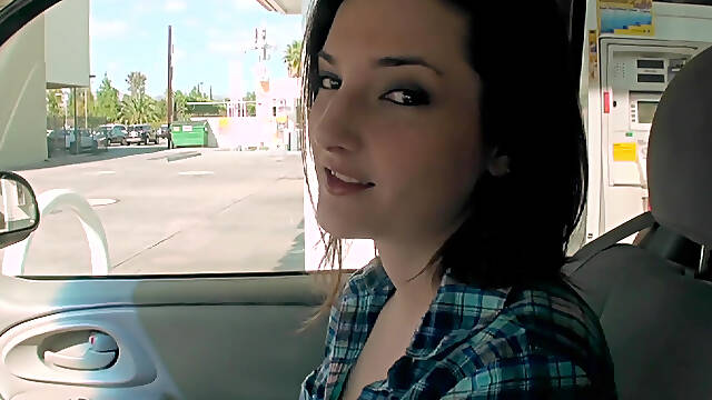 Στο Αμαξι Ερασιτεχνικα, Χρηματα Πουτανα, Λεφτά Κωλος