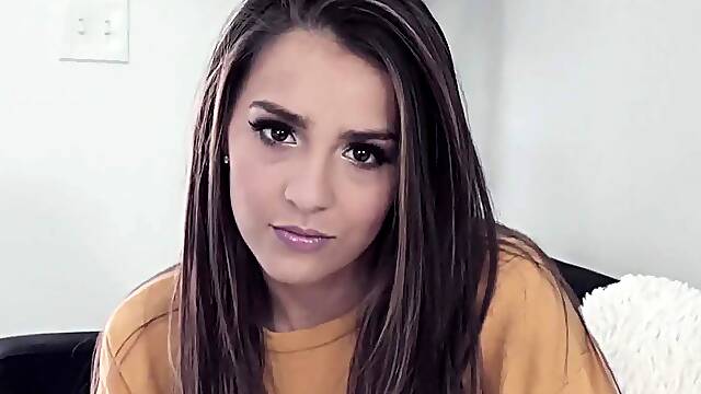 Spoiled teen Sophie Reyes sucks cock for money