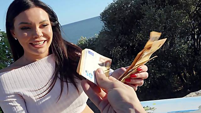 Amateur filmed fucking after accepting money