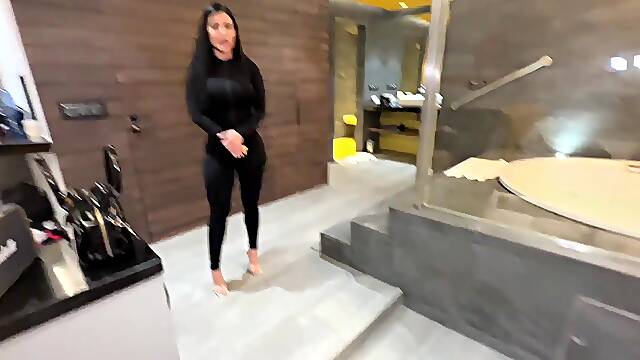 ANAL CREAMPIE. I Catch My Husband Cheating With My Niece