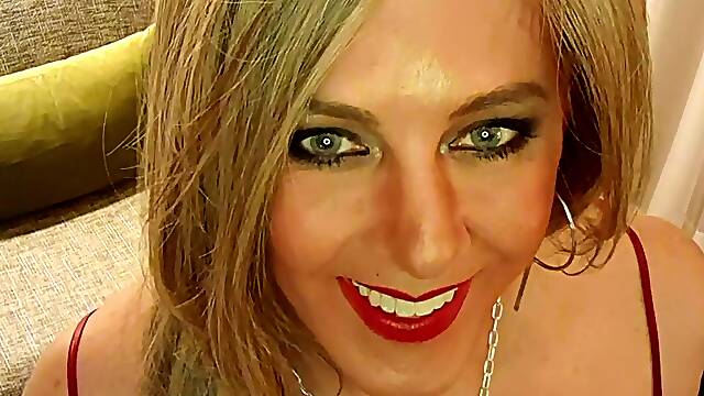 Τριο Ερασιτεχνικο, Θεα