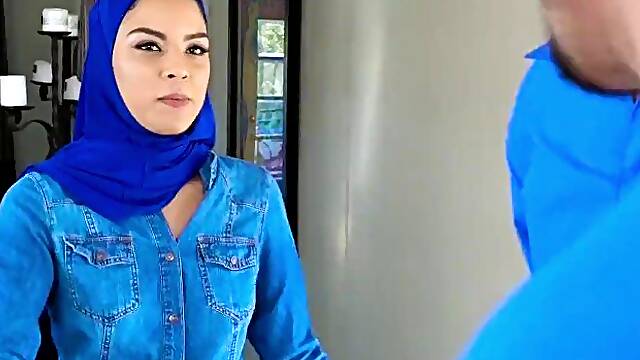 ExxxtraSmall - Religious Muslim Girl Gets Double Penetrated
