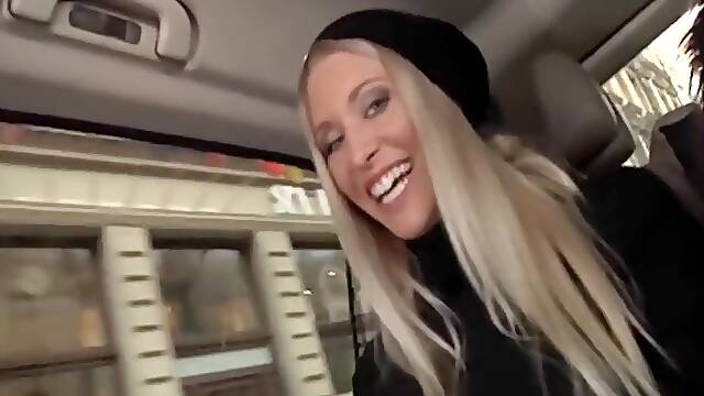 Two Hotties Took Amateur Dude In The Car For Sex Playing