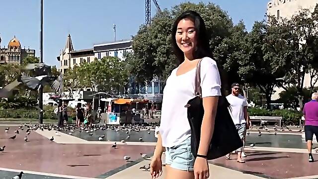 Afternoon Date In Barcelona With The Sexy Chinese Katana