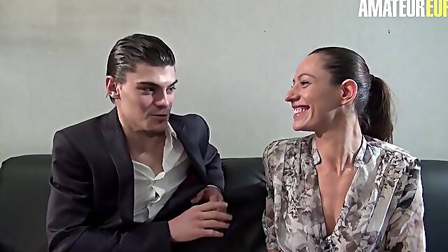 Audrey Une Milf Qui Aime Lanal - Audrey Choupa