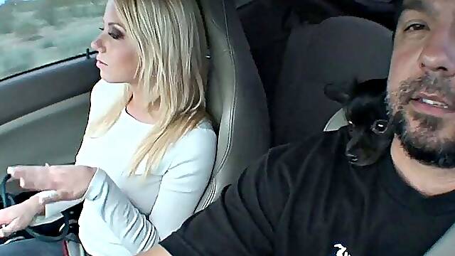 Shawna lenee is felt up while running errands