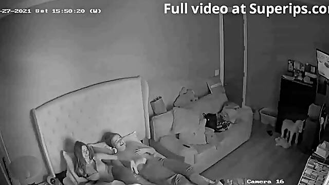 IPCAM – American teen virgin gets fucked by her boyfriend