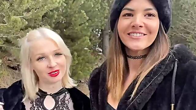 Mes copines me sucent a la neige