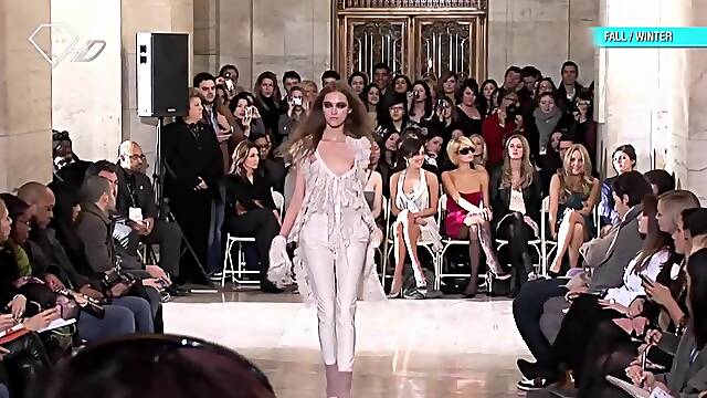 Nude Opss Fashion Week