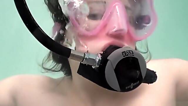 Scuba and tank play 1