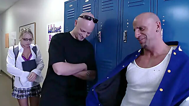Brazzers: School-Year Surprise - Big Boobie Bonanza!