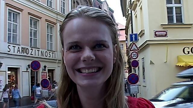 Veronika blows fat dick for cash