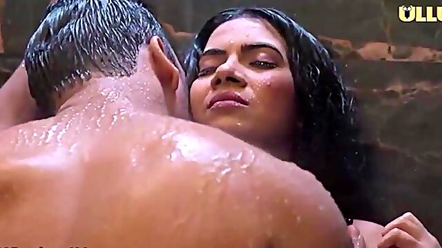 Beautiful Indian babe adult smutty clip