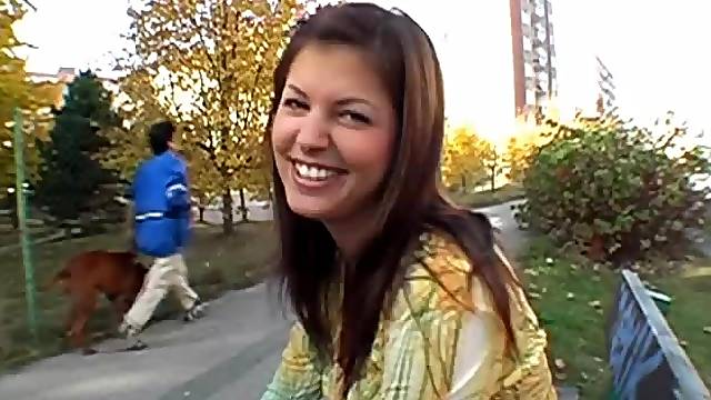 Funny amateur teen Lucy agrees to fuck with stranger in the forest