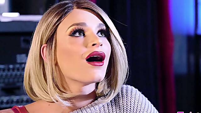 Filthy muff munchers incredible sex movie