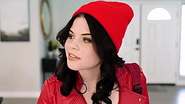 Lusty Lola and Jaxson indulge in a sultry interracial session