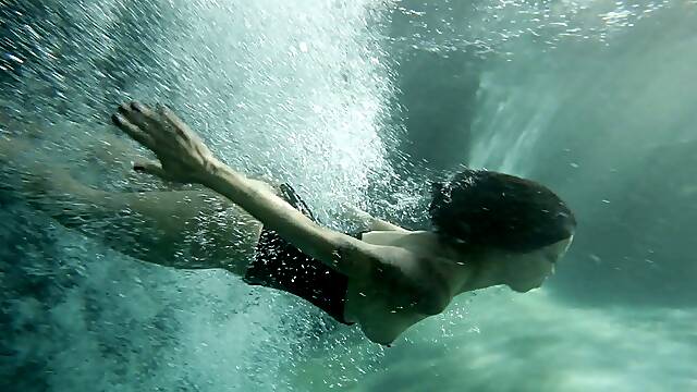 A couple of hotties swim, then eat each other out and cum