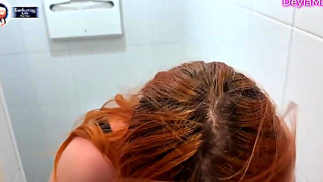 Cummed on her booty in a public restroom. Risky public sex with a stranger.