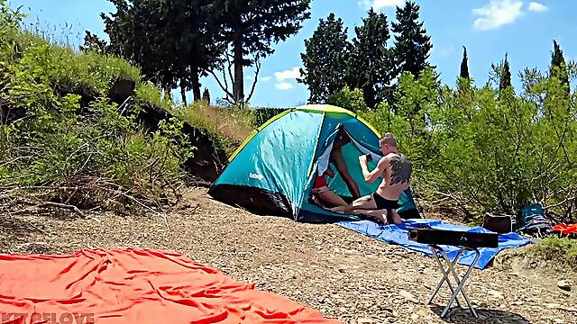 2 chaps met a pair and drilled his girlfriend right on a public beach. PART two
