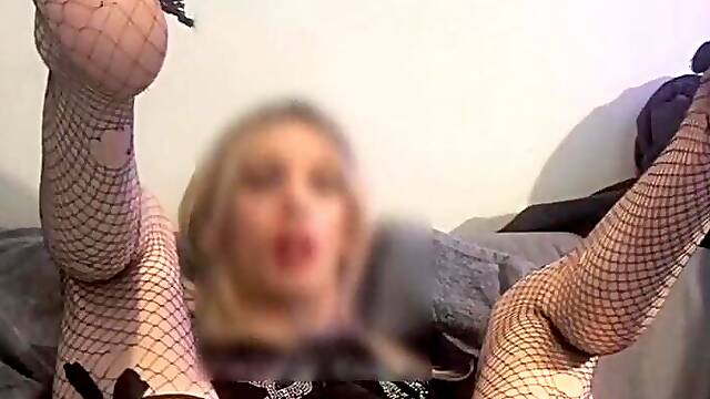 Sissy crossdresser banging her asspussy on webcam all day