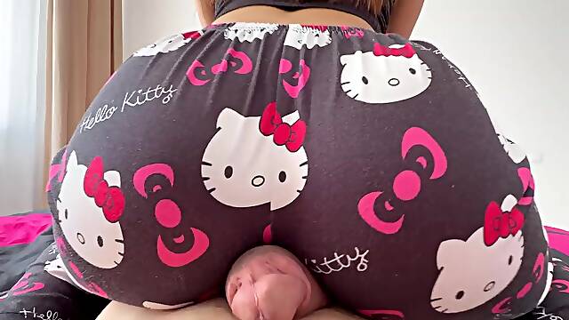 A flawless Morning with my Stepsister Humping my Penis