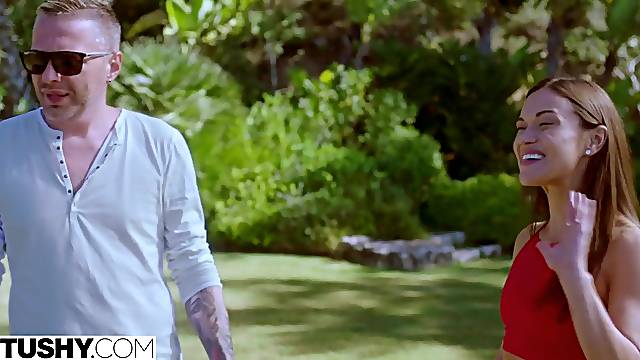 Vacaciones Calientes, Foder Com Estranhos