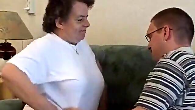 Overweight Granny Riding the Dong on Her Bed