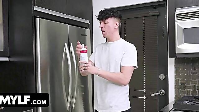 Concept: Soaked & Sloppy Sex