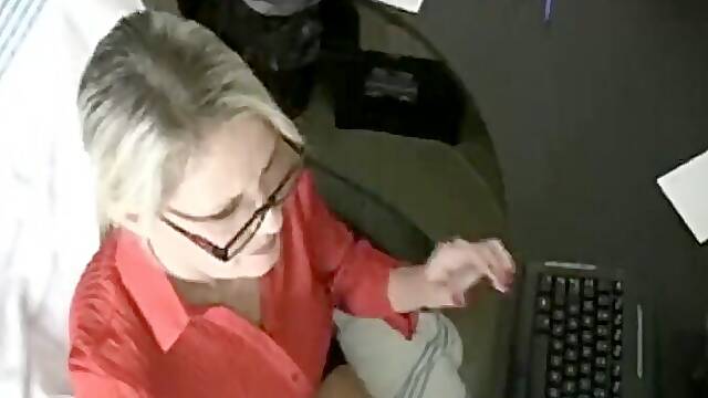 Older Lady Gets A Huge Ejaculation