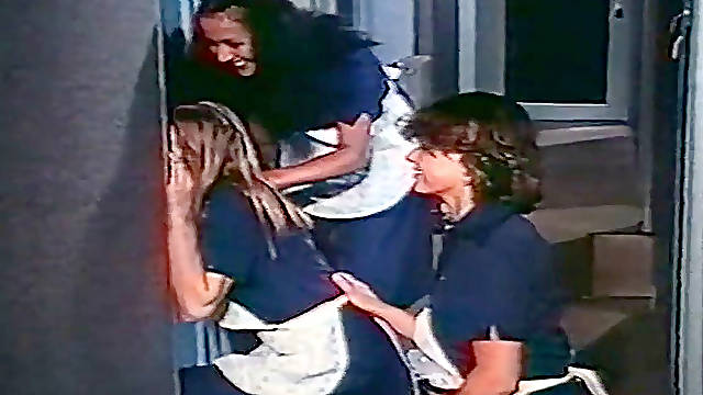 Λεσ, Γιαγια Ρετρο