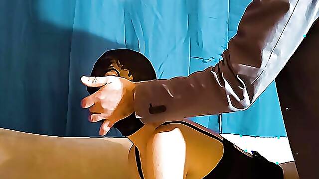 She loves being slapped on her pussy!😍