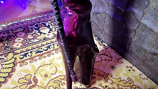 Dominatix Eva Latex Femdom Fetish Purple Rubber Big Ass MILF BDSM Solo Fuck Machine Hot High Heels