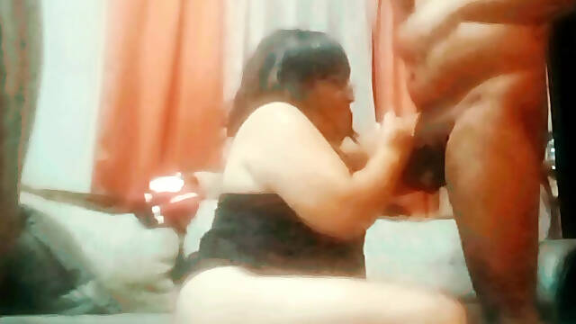 Deep throat of a MILF stepmother BBW