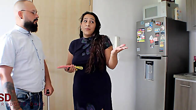 I Rent Airbnb with My Slutty Stepmother