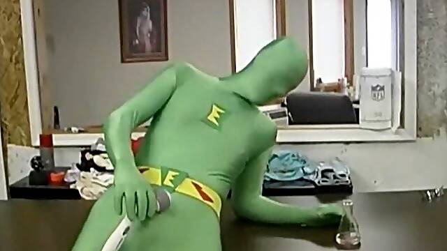 Emerald Man Falls Into A Mastrubation Frenzy