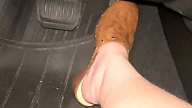 New Heeled Clogs on the Pedals